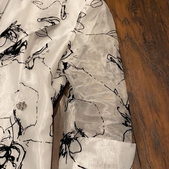 R&M Richards floating flowers size 12 blazer 3/4 see through sleeves silky feel - Picture 5 of 16